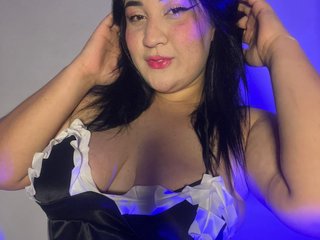 I'm A Cam Pleasing Gal And I Am A Brunette