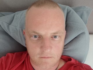 At BongaCams People Call Me MrLover1611! My Age Is 47 Yrs Old