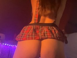 Watch TheMaskedHotWife live on cam on BongaCams