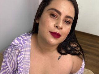 I Am A Brunette! A Camwhoring Easy Bimbo Is What I Am 2
