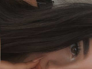 I'm A Sex Chat Luscious Bimbo! I'm 21 Yrs Old