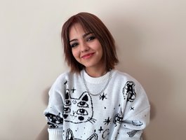 miacross from bongacams