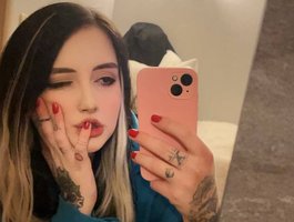 emma-andersonn from bongacams