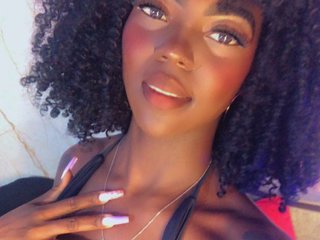 I'm A Webcam Cute Chick! My BongaCams Model Name Is EvonyeHills