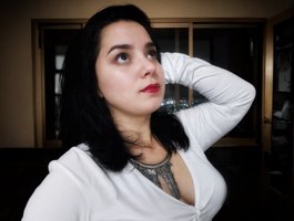 Watch Vicctorialove live on cam on BongaCams