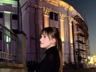 I Am A Brunette! A Sex Webcam Easy Gal Is What I Am, My BongaCams Model Name Is LesaClouthier