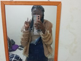Watch Sexycharlet43 live on cam on BongaCams