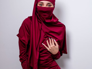 Forbidden to look at me, but impossible to resis