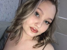 Watch AnalisaDimick live on cam on BongaCams