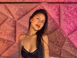 lucerovega from bongacams