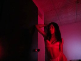 Mia-woods live cam model at BongaCams