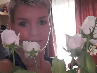 Цветочки подарил поклонник