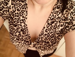 Elieen2 webcam model