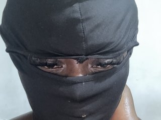 My BongaCams Model Name Is Sweetb, I Live In Lagos, I Am A Blonde