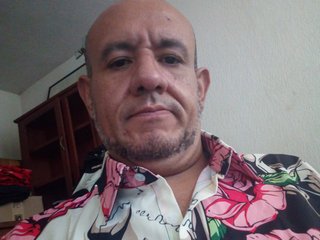 I Am A Brunette! My BongaCams Model Name Is ElPelonDaveMx1