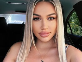 Larisa90 live cam model at BongaCams