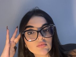 emmyx1 from bongacams