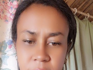 I'm A Sex Chat Good-looking Girl And I'm 40 Yrs Old! My Name Is Moana2