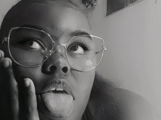 Catch me misbehaving in 3...2...1...