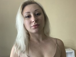 Watch ChristiaGrothen live on cam on BongaCams