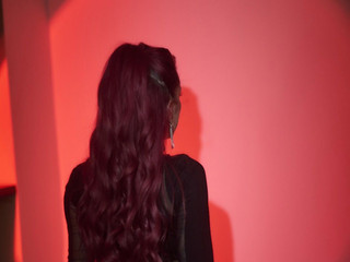 how long can you keep eye contact 😇