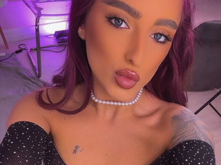 Front shot or back shot? pick wisely. 💖