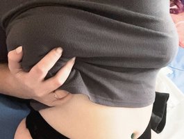 Watch Nikoha18 live on cam on BongaCams