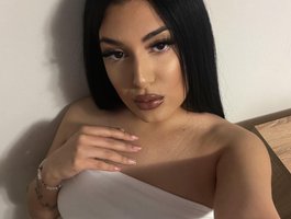 ClaraSeloura Pertunjukan Kamera Seks Langsung