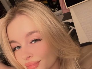 At BongaCams People Call Me EvaJayas! A Live Cam Sensual Bimbo Is What I Am! I Come From Bangcok
