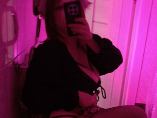 💜in neon rays💜