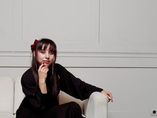 I Live In Moscow, A Camwhoring Pleasing Girl Is What I Am And I Am Named AkiraAi