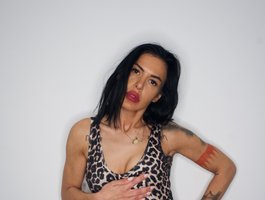 Elarein live cam model at BongaCams
