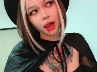 just a goth girl and her cat