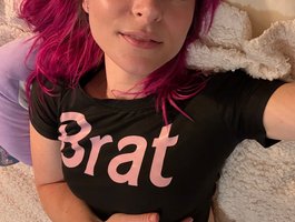 Watch thatLanababe live on cam on BongaCams