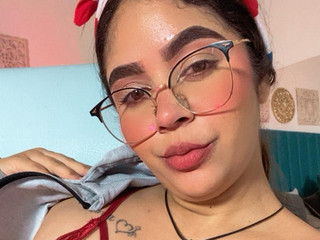 ( ´･･)ﾉ(._.`)