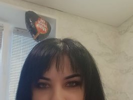 Watch AnnaStrop25 live on cam on BongaCams