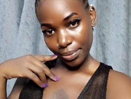 Watch Quintessensual live on cam on BongaCams