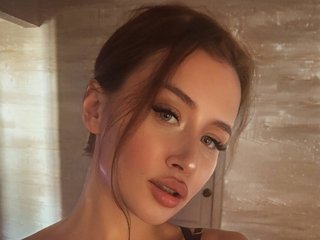 A Sex Cam Suave Female Is What I Am, I Am A Brunette