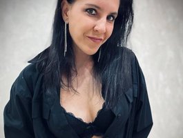 Watch IrwiTomboy live on cam on BongaCams