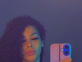 SapphireDior live cam model at BongaCams