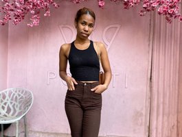 Watch Shayrah live on cam on BongaCams