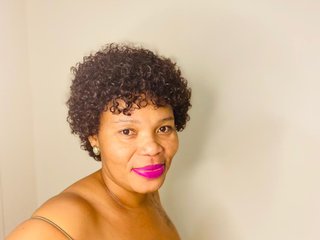 I'm A Sex Cam Pleasing Girl And I'm 40 Years Old! My Name Is Boobquake