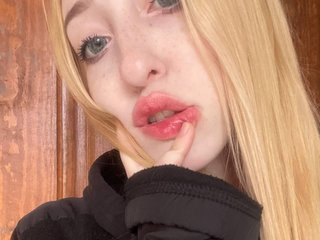 Warsaw Is Where I Live, I Am A Blonde, My BongaCams Model Name Is SpringBilger