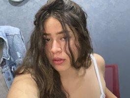 EVANGELY-FOX live cam model at BongaCams