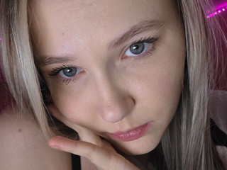 6 Strings & My Face.