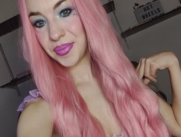 Bitchfuc live cam model at BongaCams