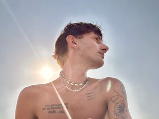 My BongaCams Name Is LucasTwink00, 25 Is My Age