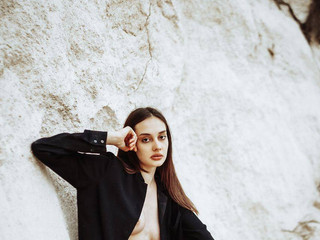 Rain on the palm, we are not dogonyat