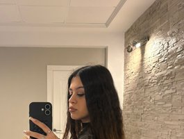 Watch BellaNoire live on cam on BongaCams