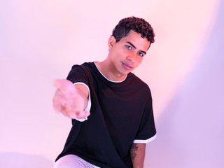 👅 Craving a man who can handle my heat.